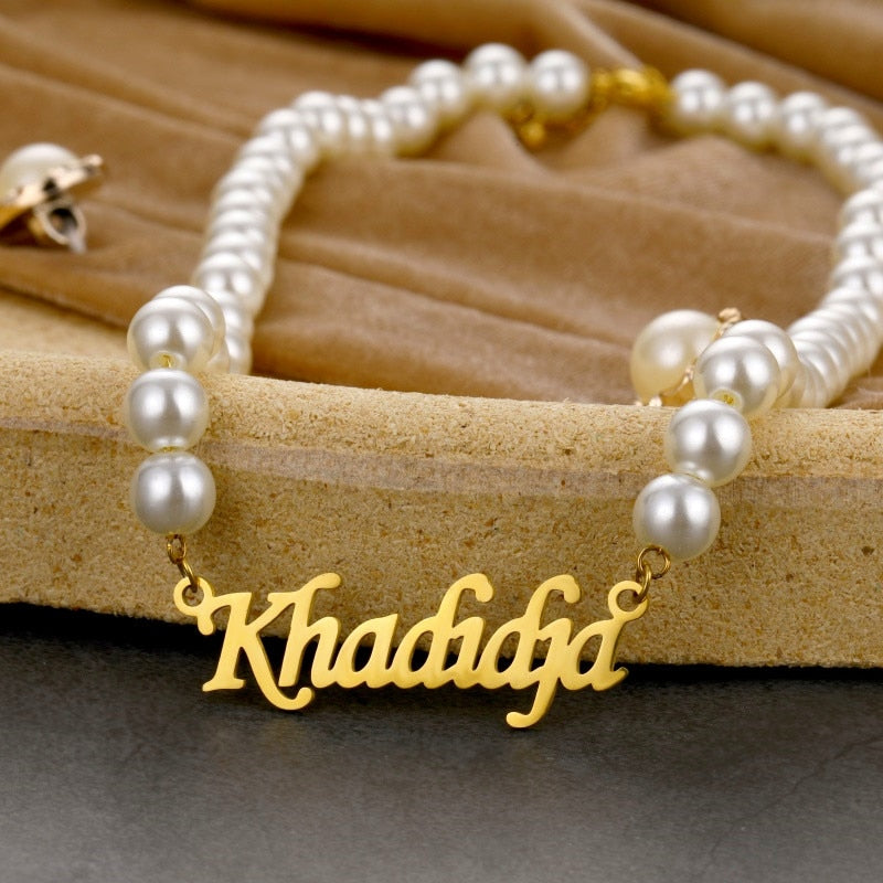 Personalized pearl necklace